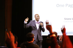 USV Dean of the College, Jerome Solomon welcomes Stone Librande.